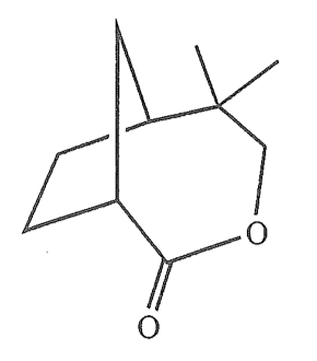 結構 C：橋環內酯，含 –CH₂–O–C(=O)– 內酯單元及兩個甲基連於同一碳