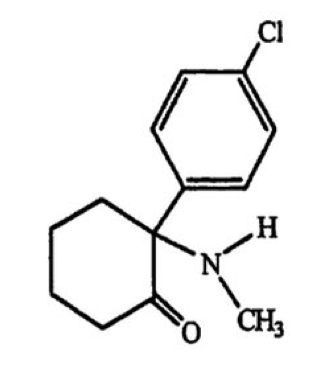 骨架式:4-氯苯基連接於環己酮環上的碳,該碳亦連有 NHCH₃ 基團,並與 C=O 相鄰