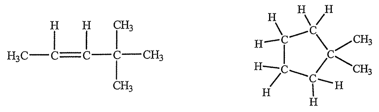 兩個結構式:左方為 H₃C–CH=CH–C(CH₃)₃(連接三個 CH₃ 的碳);右方為五元環,其中一個環碳連接兩個 CH₃,其餘環碳連接 H